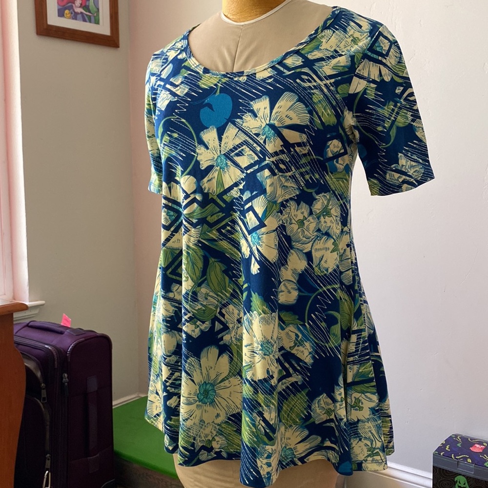 Lularoe green and blue flower shirt Irma